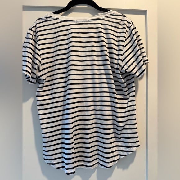 Z Supply V-Neck Tee - Medium - Picture 2 of 3